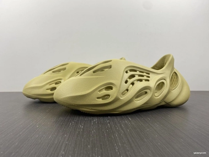 Foam Adidas RNNR Yeezy Sulfur GV6775 1115